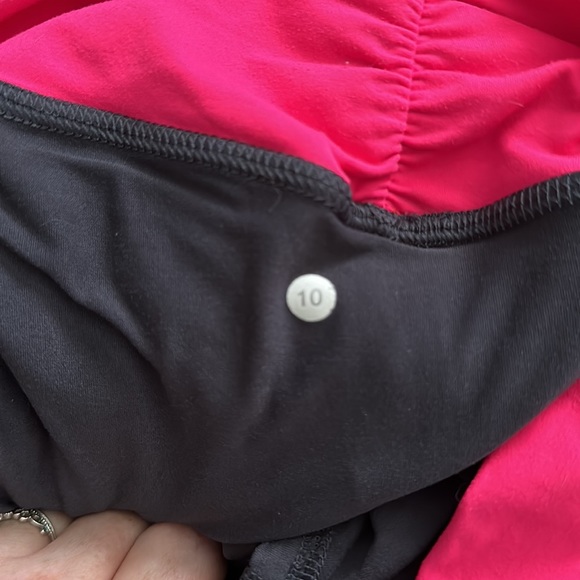 Lululemon Skort - Picture 4 of 4